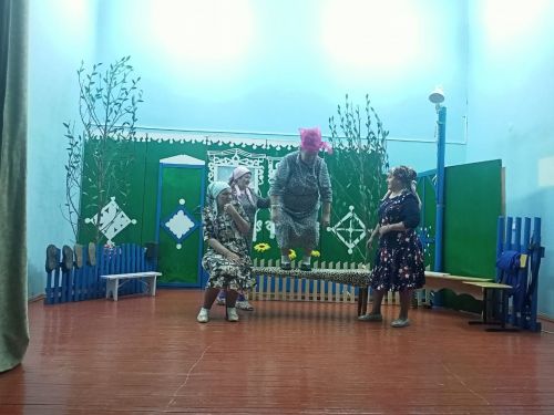Клянчеево: спектакль имел успех с первого дубля