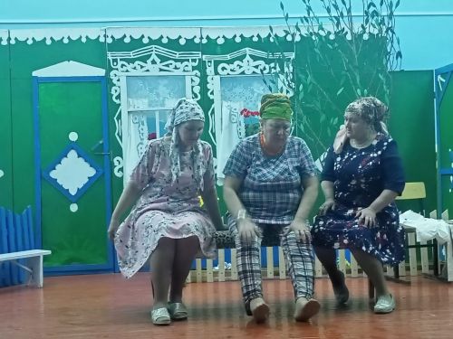 Клянчеево: спектакль имел успех с первого дубля