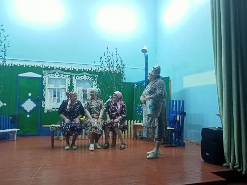 Клянчеево: спектакль имел успех с первого дубля