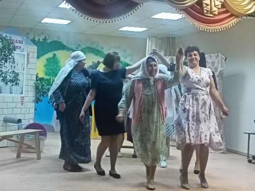 Большие Кармалы: жизнь течет, как родник