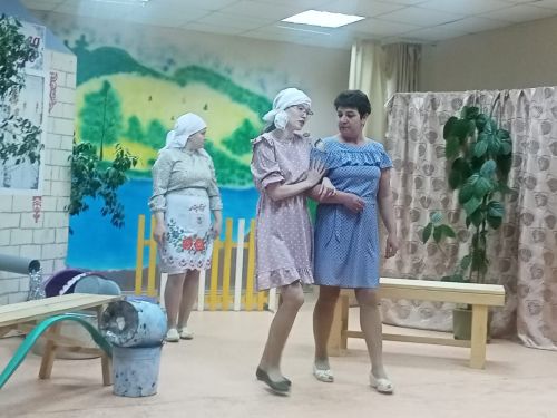 Большие Кармалы: жизнь течет, как родник