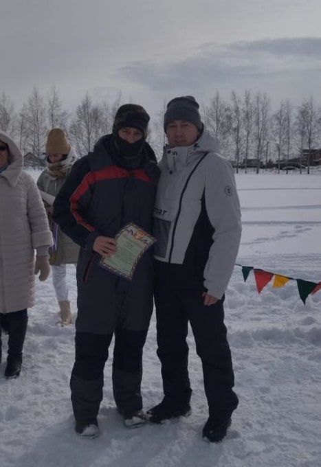 Школьники снова вышли на лыжную трассу