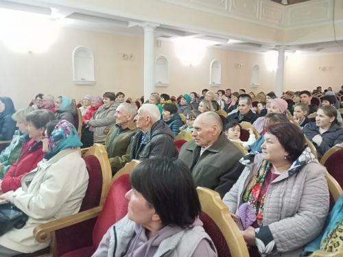 Свекрови с невестками приехали в Камское Устье