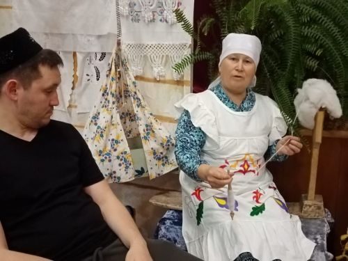 Малые Салтыки: волшебный «Бабушкин сундук»