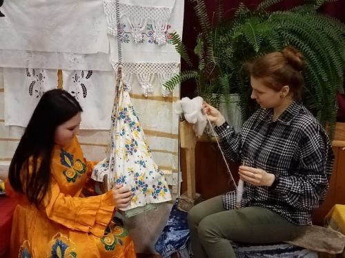 Малые Салтыки: волшебный «Бабушкин сундук»