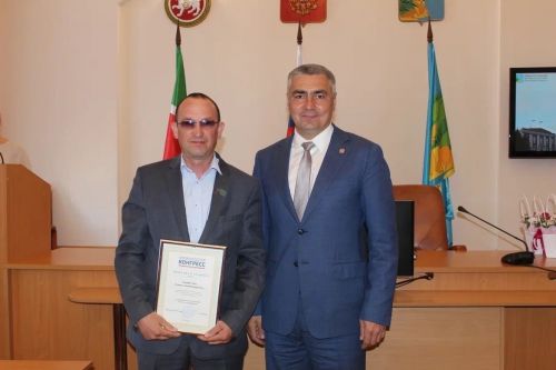 В Камском Устье чествуют сотрудников органов местного самоуправления