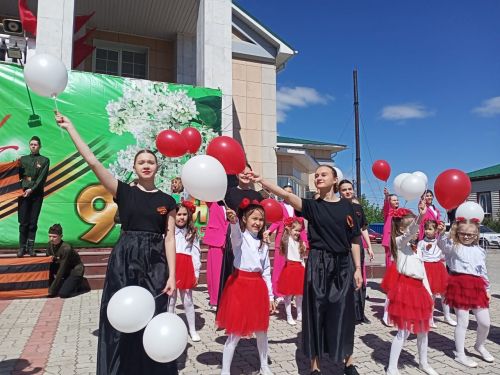 Концерт Победы: Поклонимся великим тем годам!