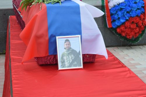 В Русских Буртасах простились с участником СВО