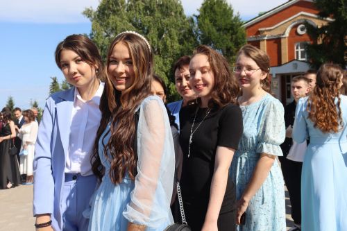 Большой выпускной в Камском Устье