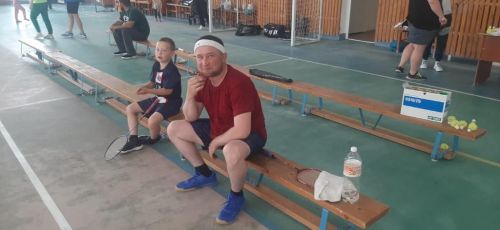 Семейный турнир по бадминтону прошел в день молодежи