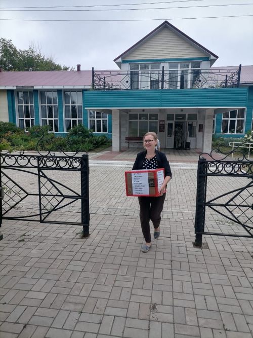 В каждую часть ушла своя посылка от земляков