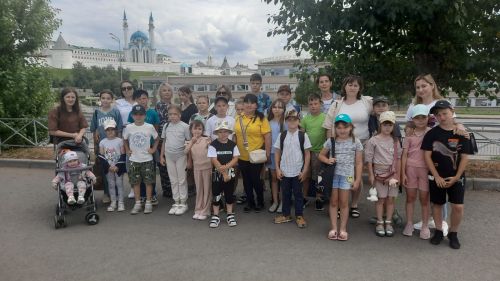 Поездку в цирк организовали для детей участников СВО