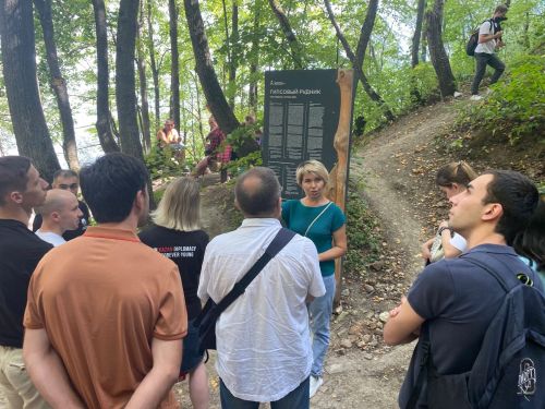 Камское Устье посетили молодые дипломаты со всего мира