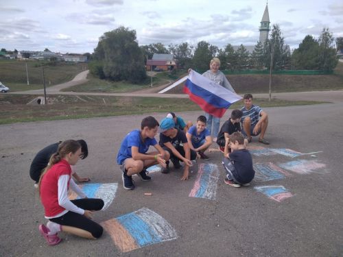 День флага России отметили в библиотеках района