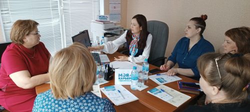 В ЦЗН рассказали о ситуации на рынке труда в Камско-Устьинском районе