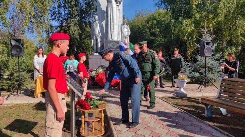 Герои России открыли мемориальные доски