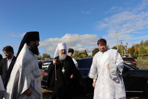 В Архангельских Клярях освятили храм