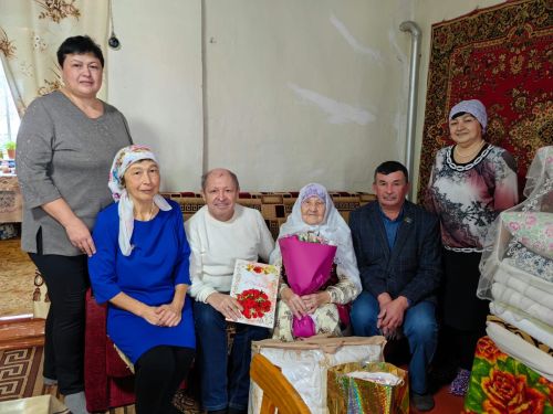 Жизнь была наполнена трудом и заботами