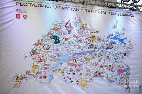 Вышитую карту Татарстана передадут в музей в рамках акции «Ночь искусств»