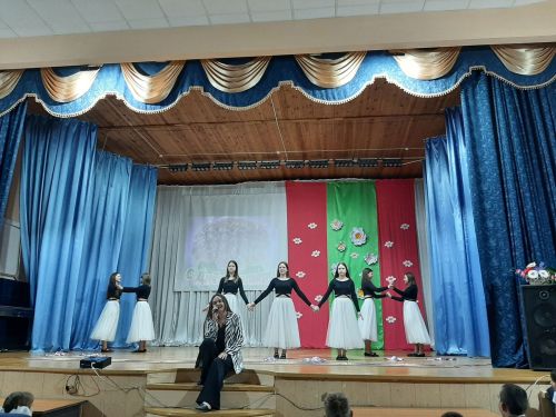 В Затоне прошел праздничный концерт