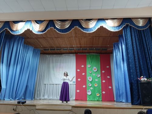 В Затоне прошел праздничный концерт
