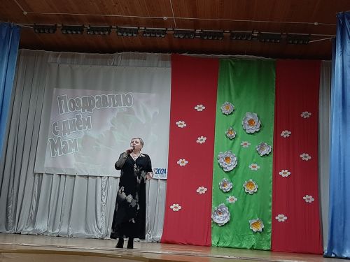 В Затоне прошел праздничный концерт