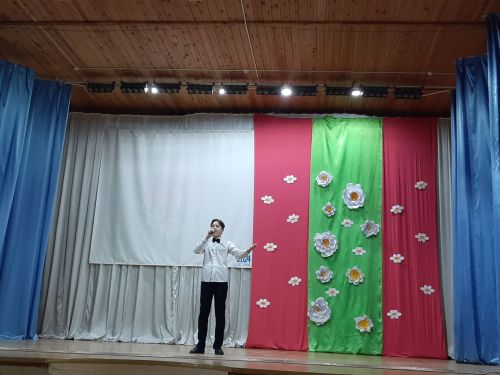 В Затоне прошел праздничный концерт
