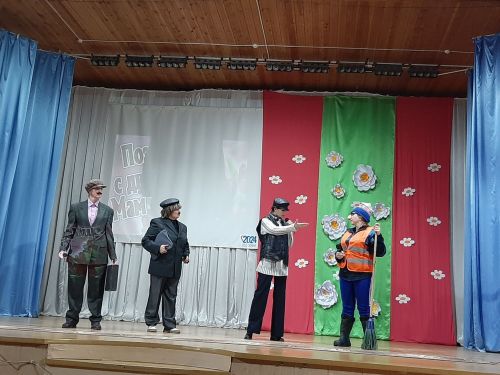 В Затоне прошел праздничный концерт