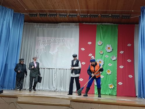 В Затоне прошел праздничный концерт