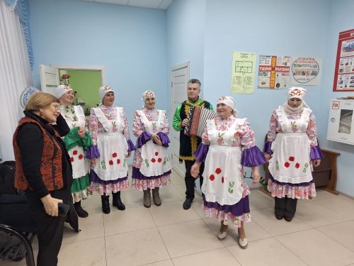 Республиканская комиссия оценила елки, которые принимают участие в конкурсе
