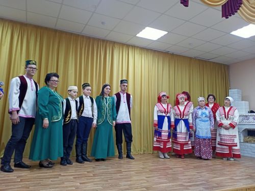 Фестиваль родословной укрепляет семейные узы