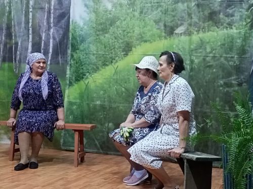 В Больших Салтыках зрители аплодировали стоя