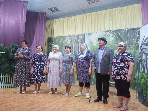 В Больших Салтыках зрители аплодировали стоя