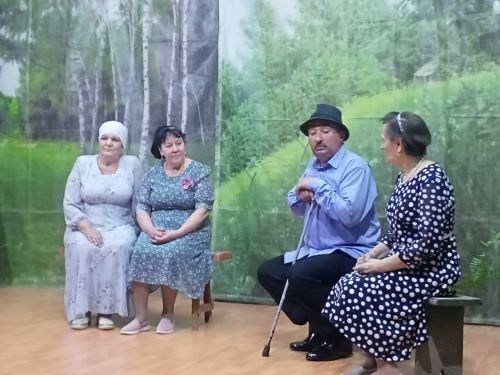 В Больших Салтыках зрители аплодировали стоя