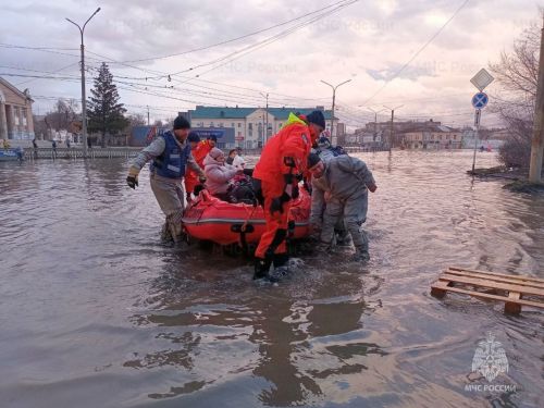 Татарстан помогает жителям Оренбургской области, пострадавшим от паводка