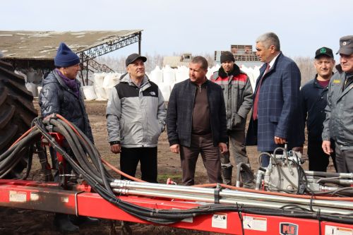 Приемка техники перед посевной прошла в Камско-Устьинском районе