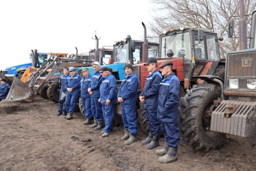 Приемка техники перед посевной прошла в Камско-Устьинском районе