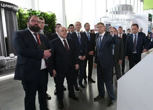 Михаил Мишустин принял участие в пленарной сессии «Цифровая индустрия промышленной России»