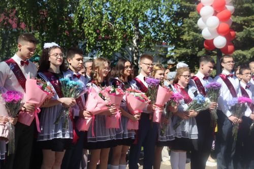 Камскоустьинские выпускники показали высокие баллы по ЕГЭ