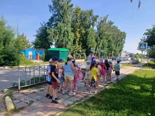 Детям напомнили о правилах безопасности на дороге