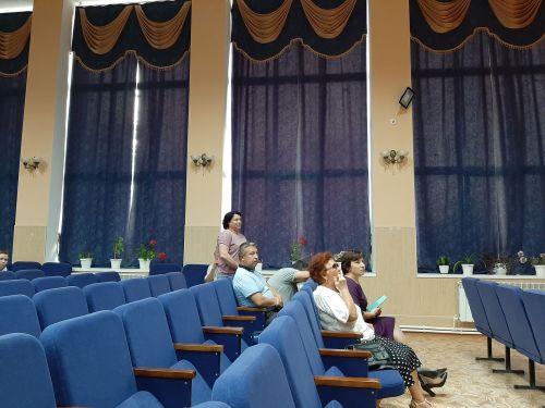 Сход в Затоне собрал неравнодушных жителей