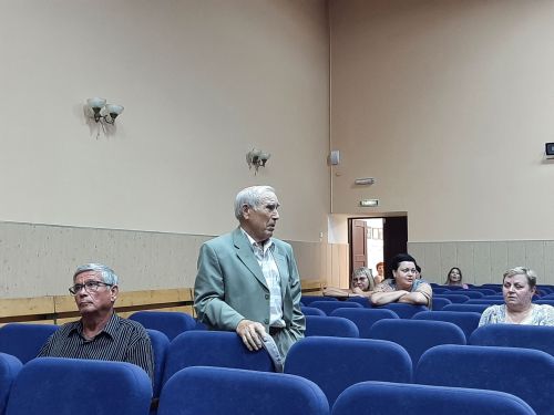Сход в Затоне собрал неравнодушных жителей