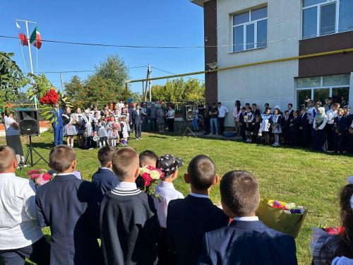 В Камско-Устьинской татарской школе прозвенел первый звонок