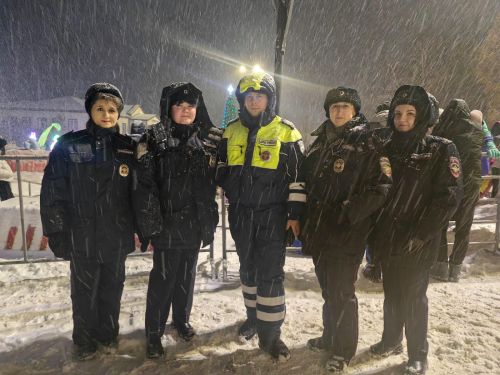 За безопасностью следили зорко