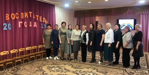 Стало известно, кто стал «Воспитателем года» в Камско-Устьинском районе