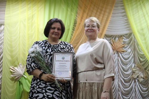В Камском Устье прошел праздничный концерт, посвященный Дню учителя