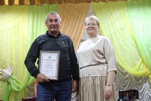 В Камском Устье прошел праздничный концерт, посвященный Дню учителя