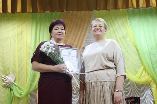 В Камском Устье прошел праздничный концерт, посвященный Дню учителя