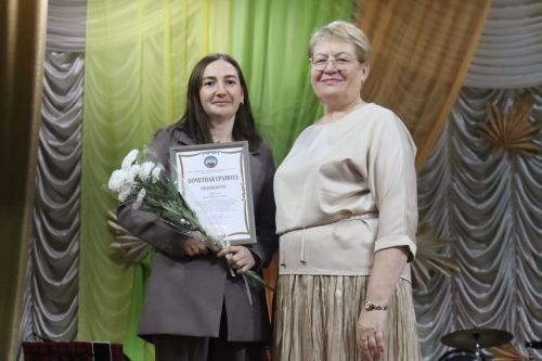 В Камском Устье прошел праздничный концерт, посвященный Дню учителя