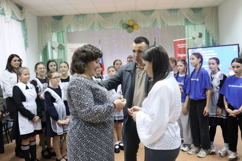 Помощник Раиса встретился с камскоустьинскими школьниками